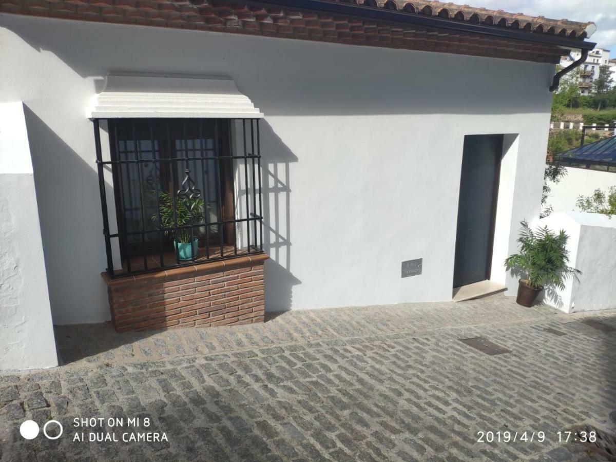 Apartamentos Cantareria, Rosa Mosqueta Setenil De Las Bodegas Extérieur photo